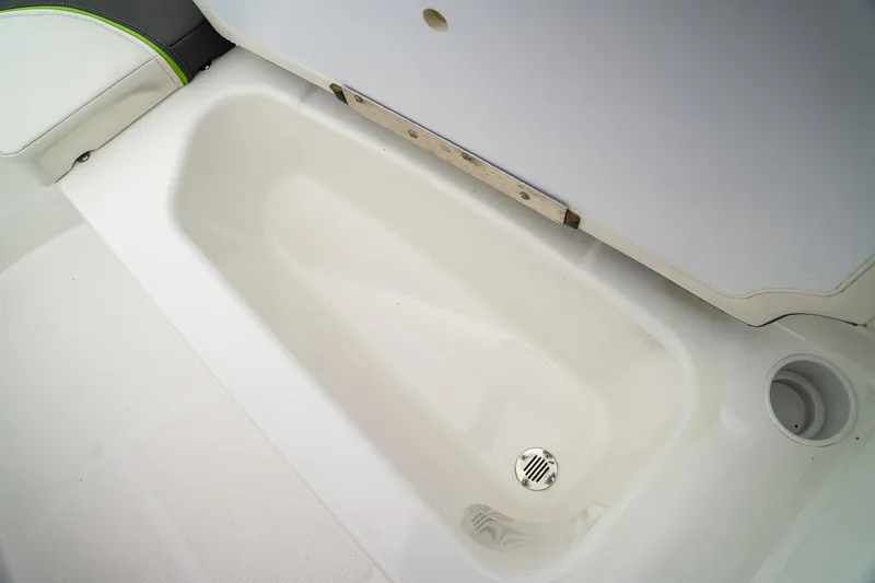 Slide: The Image of Tahoe T16 2024 - 10