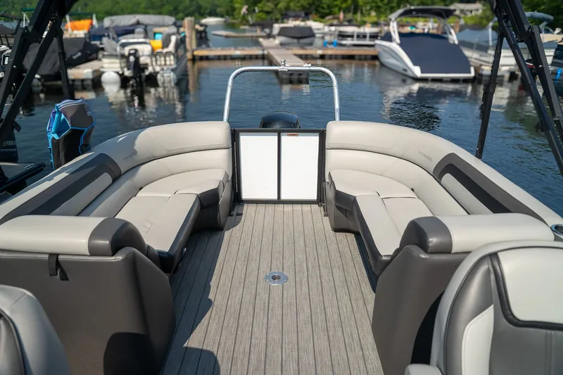 Slide: The Image of Viaggio Lago 22U 2022 - 12