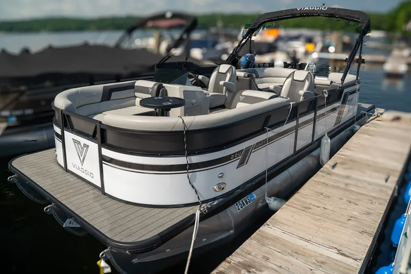 Slide: The Image of Viaggio Lago 22U 2022 - 6