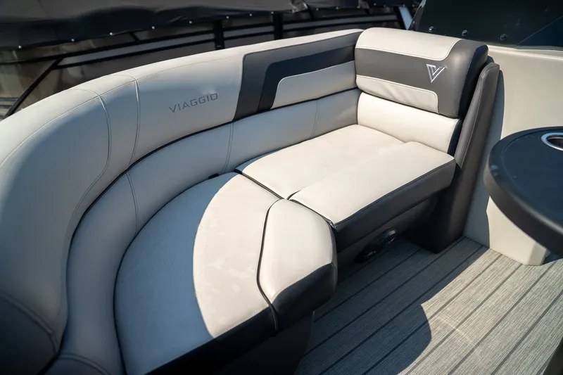 Slide: The Image of Viaggio Lago 22U 2022 - 9