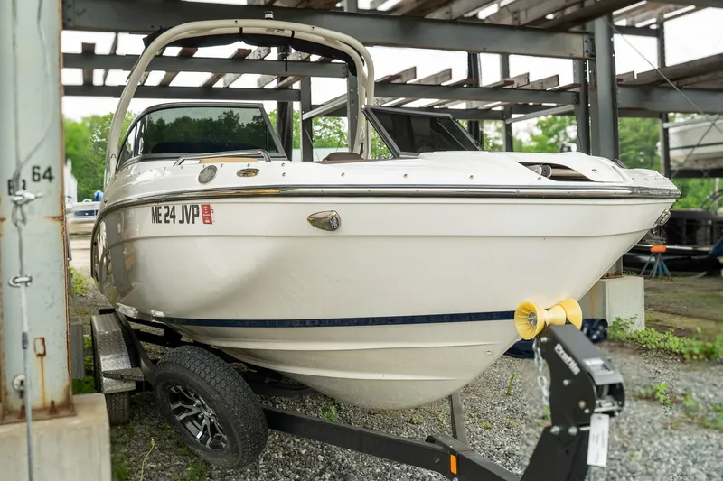 Slide: The Image of Yamaha 212 Limited X 2022 - 4