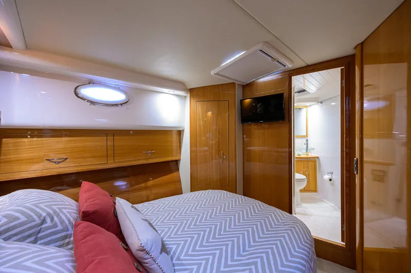 Slide: The Image of Maritimo 52 JAMCAT@SEA - Master Stateroom - 13