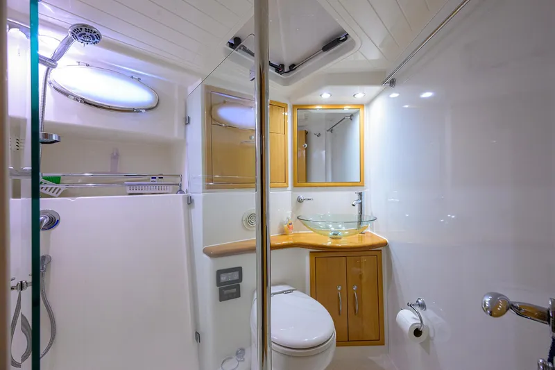 Slide: The Image of Maritimo 52 JAMCAT@SEA - Master Head - 15