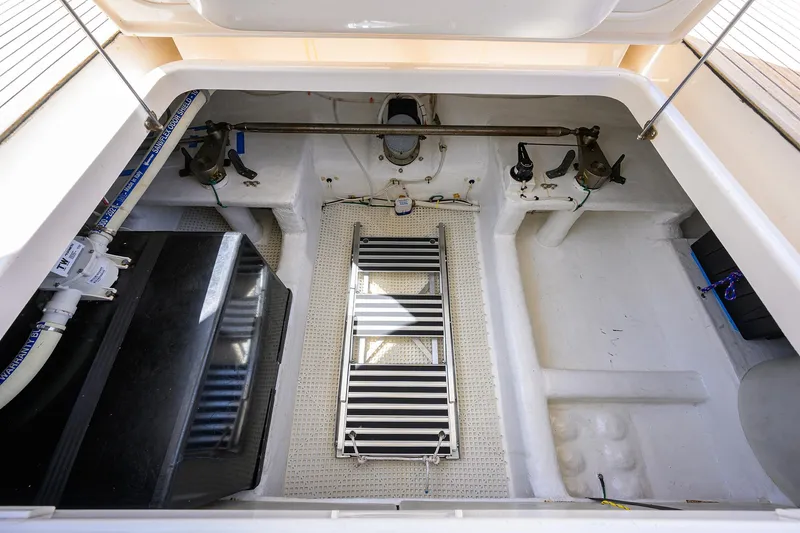 Slide: The Image of Maritimo 52 JAMCAT@SEA - Lazzarette - 31