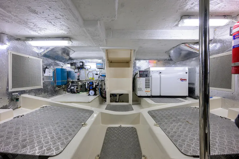 Slide: The Image of Maritimo 52 JAMCAT@SEA - Engine Room - 46