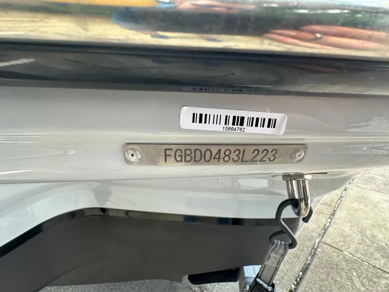 Slide: The Image of 2023 Chaparral 21 SSi OB boat identification plate with barcode and serial number. - 31
