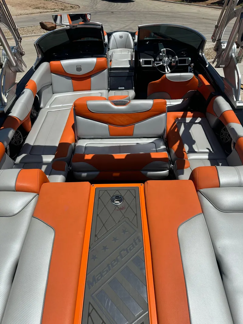 Slide: The Image of MasterCraft Xstar 2014 - 12