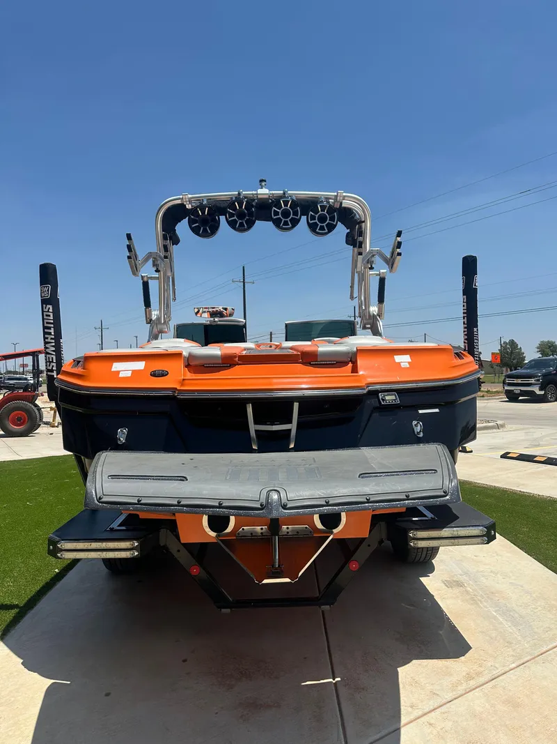 Slide: The Image of MasterCraft Xstar 2014 - 17