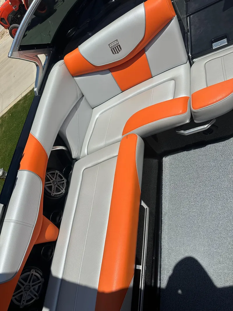 Slide: The Image of MasterCraft Xstar 2014 - 9