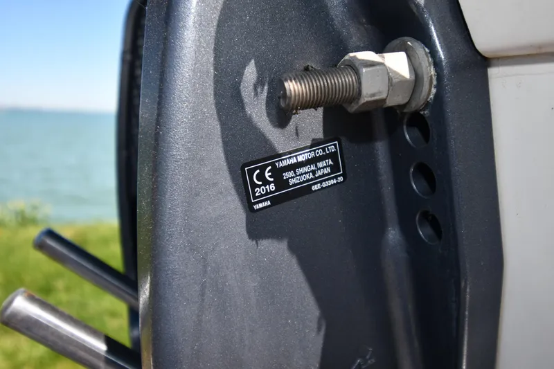 Slide: The Image of Cutwater C-24 2017 - 109