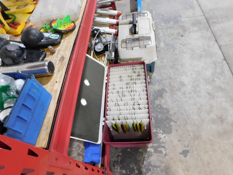 Slide: The Image of Cutwater C-24 2017 - 119