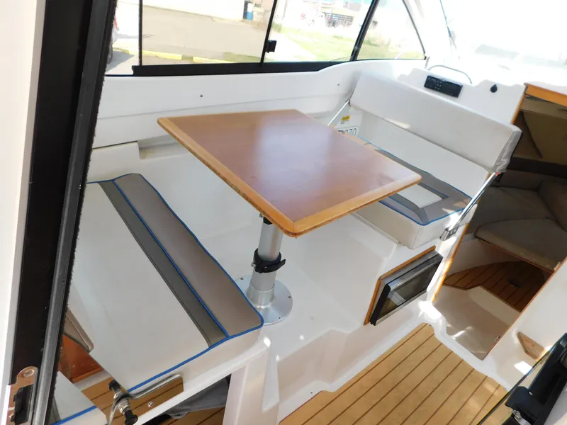 Slide: The Image of Cutwater C-24 2017 - 53