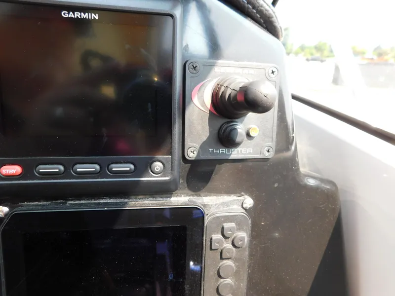 Slide: The Image of Cutwater C-24 2017 - 70