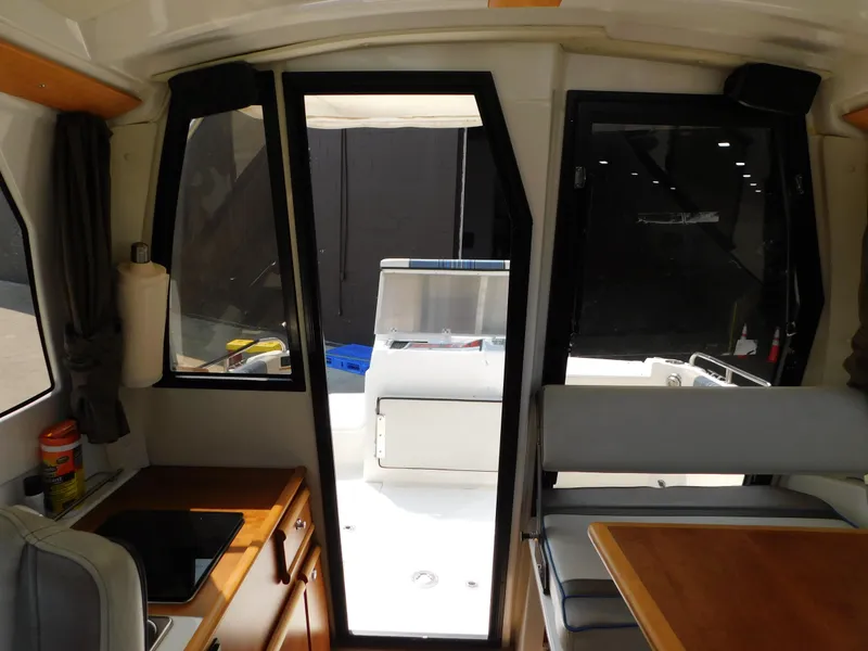 Slide: The Image of Cutwater C-24 2017 - 78