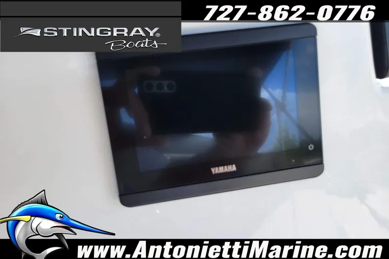 Slide: The Image of 2026 Stingray 173CC boat dashboard with Yamaha display, contact Antonietti Marine. - 23