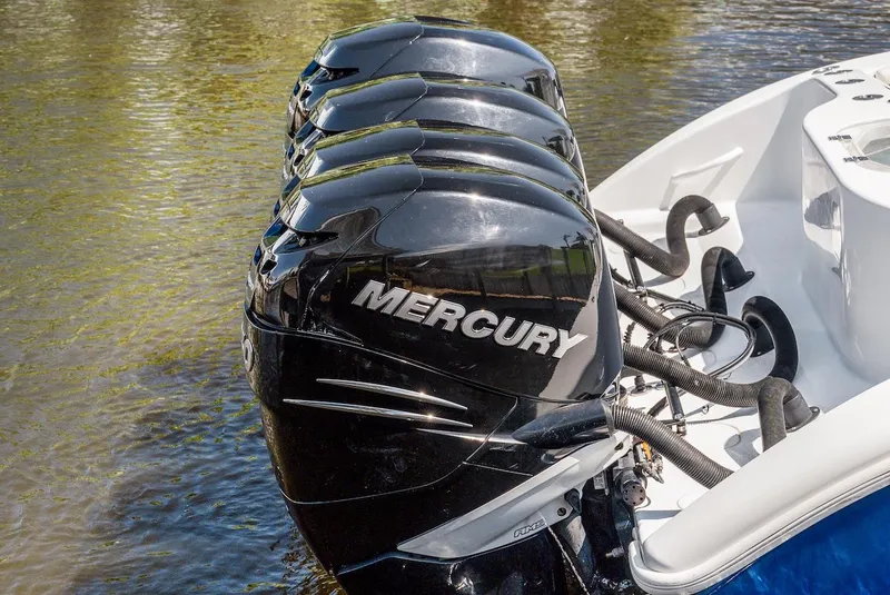 Slide: The Image of Yellowfin 39 Offshore 2013 - 73