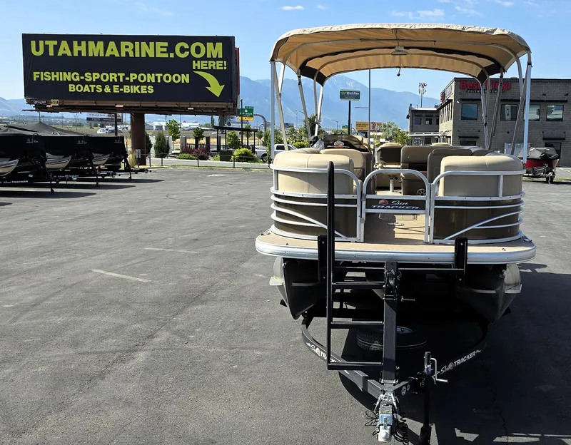 Slide: The Image of 2023 Sun Tracker SportFish 22 XP3 pontoon boat at Utah Marine dealership. - 7
