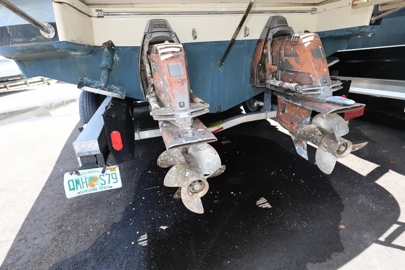 Slide: The Image of Rear view of 2020 Chris-Craft 30 Launch with dual Volvo Penta outdrives. - 25