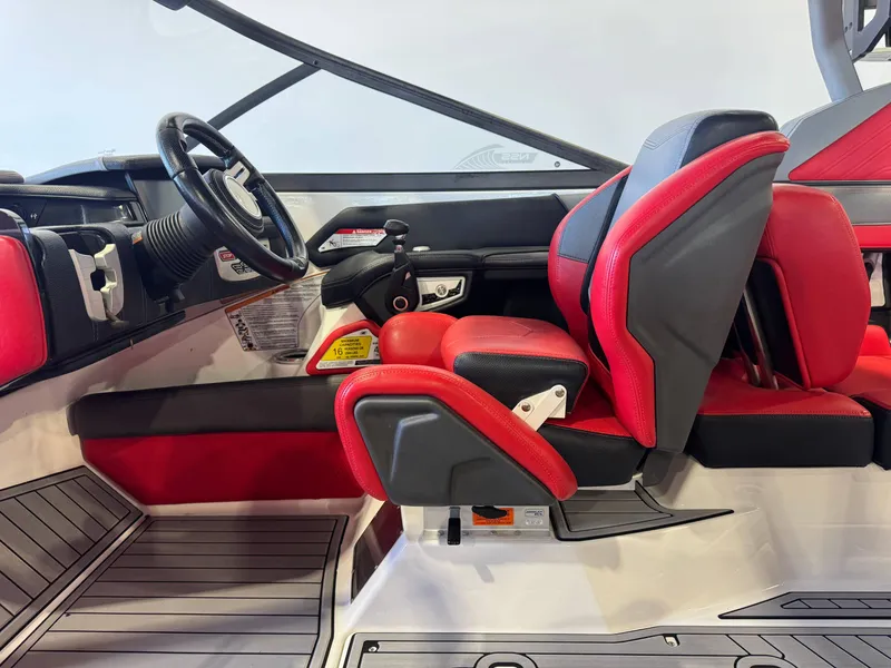 Slide: The Image of Nautique Super Air Nautique G23 2018 - 22