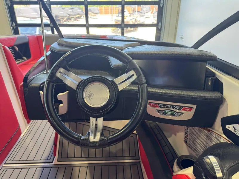 Slide: The Image of Nautique Super Air Nautique G23 2018 - 25