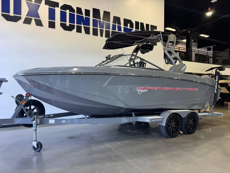 Slide: The Image of Nautique Super Air Nautique G23 2018 - 3