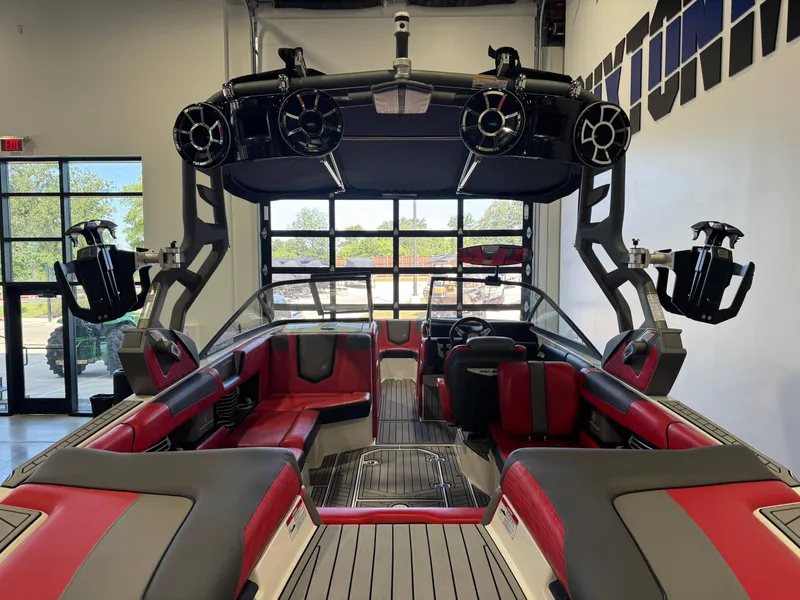 Slide: The Image of Nautique Super Air Nautique G23 2018 - 8