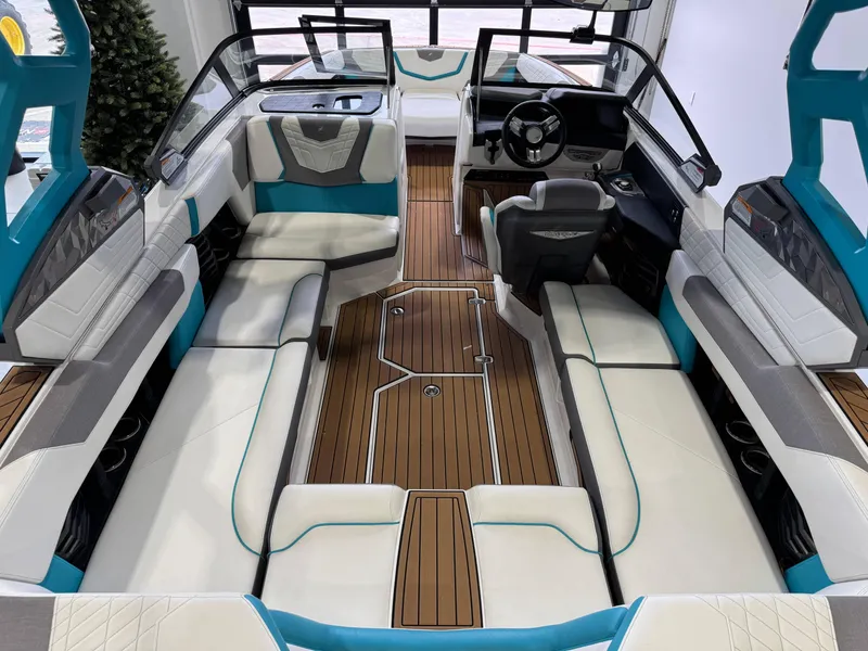 Slide: The Image of Nautique Super Air Nautique G23 2021 - 13