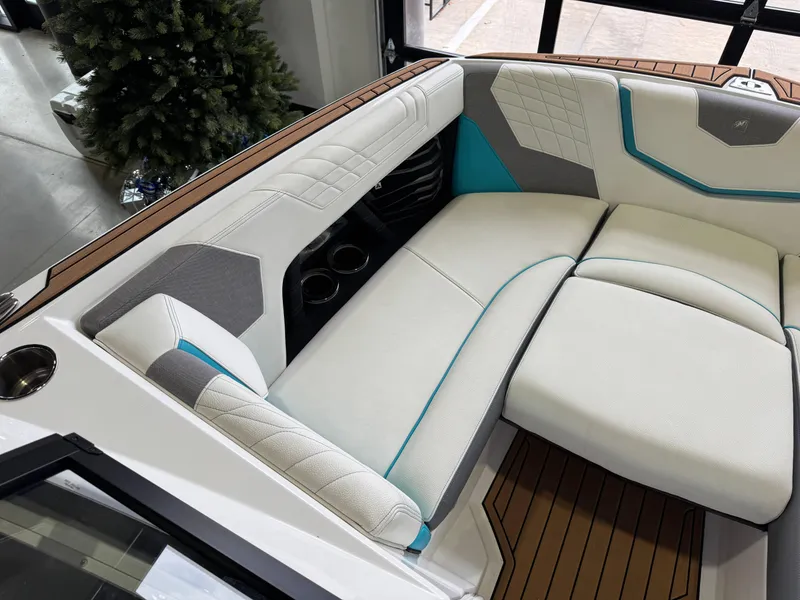 Slide: The Image of Nautique Super Air Nautique G23 2021 - 19