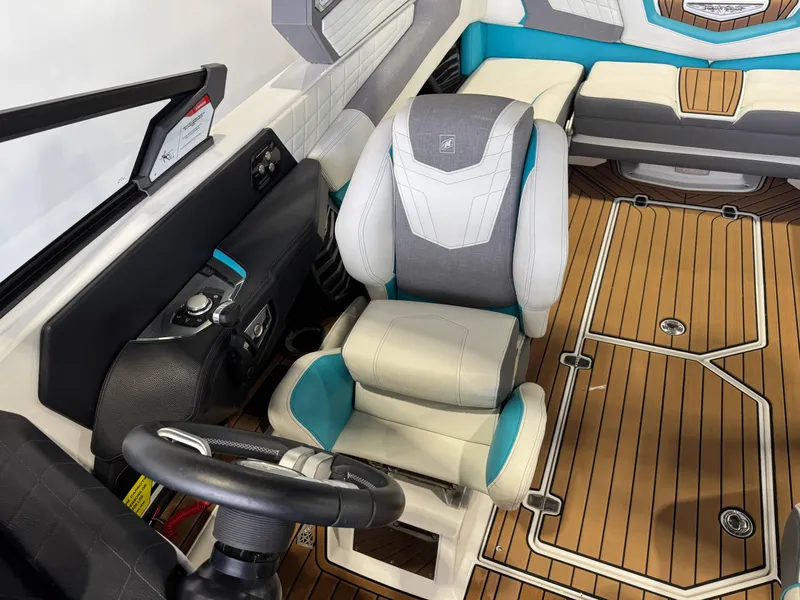 Slide: The Image of Nautique Super Air Nautique G23 2021 - 21