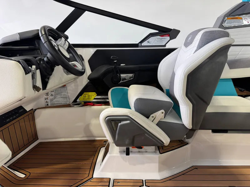 Slide: The Image of Nautique Super Air Nautique G23 2021 - 23