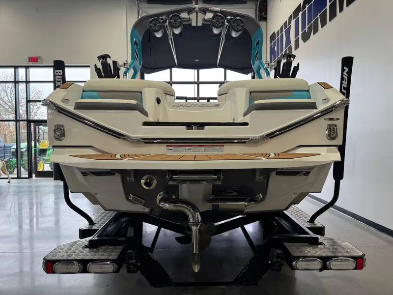Slide: The Image of Nautique Super Air Nautique G23 2021 - 6