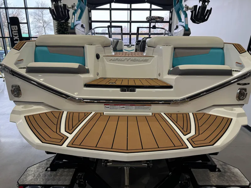 Slide: The Image of Nautique Super Air Nautique G23 2021 - 8