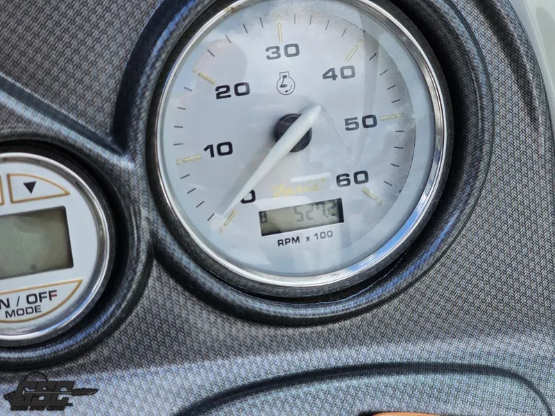 Slide: The Image of Rinker 246 Captiva Bowrider 2007 - 63