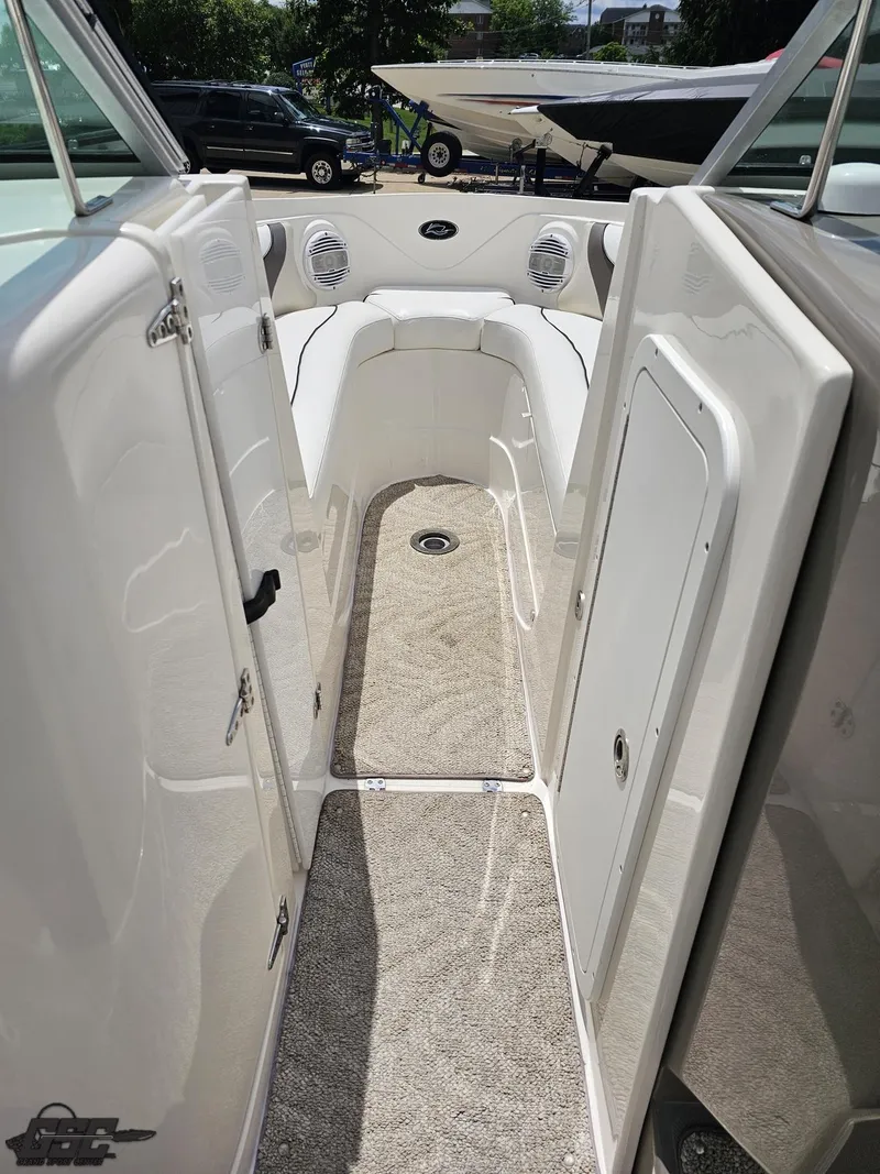 Slide: The Image of Rinker 246 Captiva Bowrider 2007 - 64