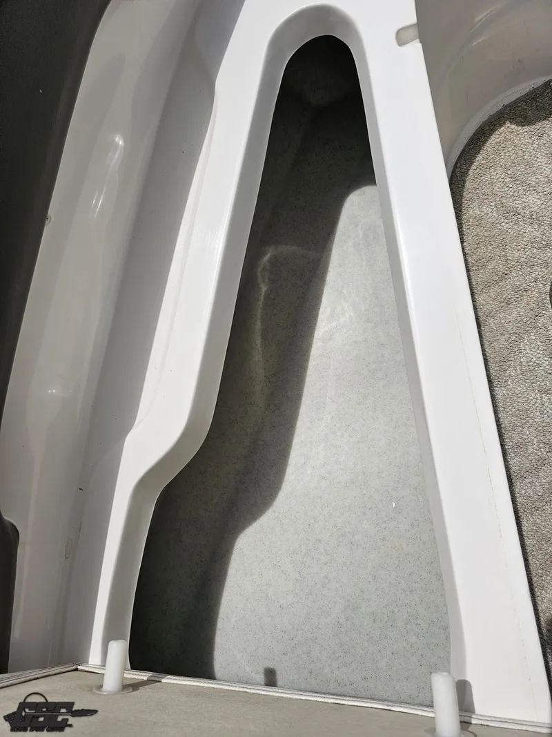 Slide: The Image of Rinker 246 Captiva Bowrider 2007 - 74