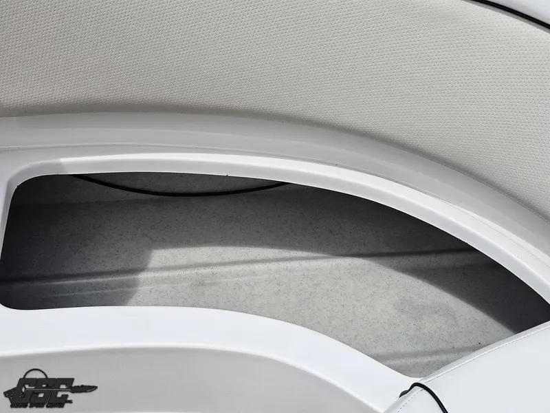 Slide: The Image of Rinker 246 Captiva Bowrider 2007 - 81