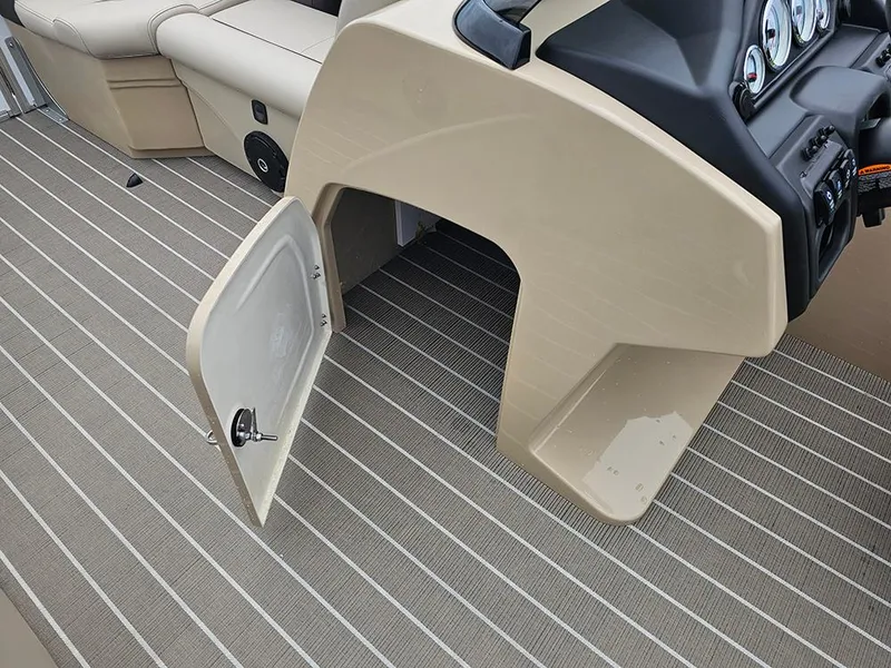 Slide: The Image of Control panel of 2026 Bentley Pontoons 223 Legacy Swingback, featuring throttle and capacity warning. - 21