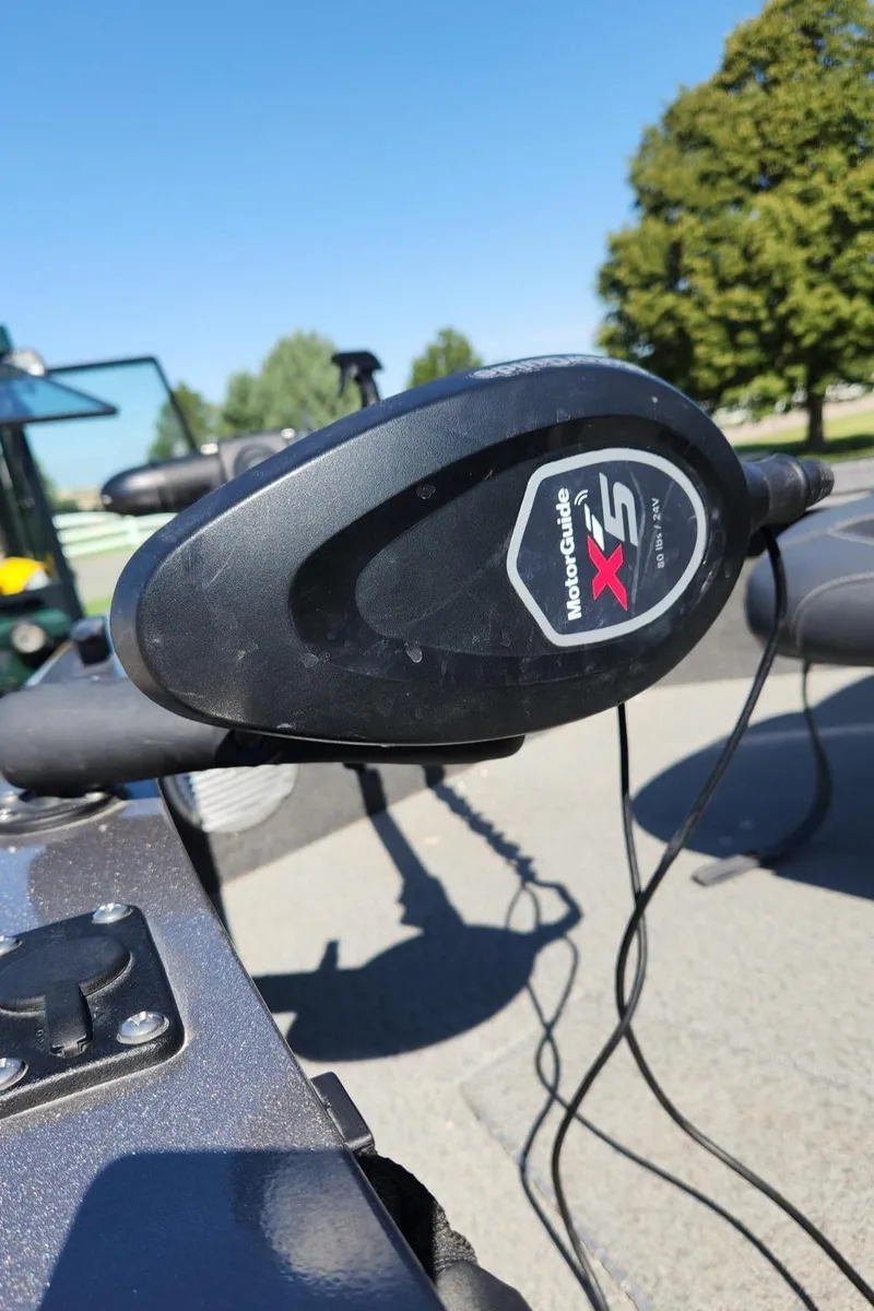 Slide: The Image of Trolling motor on a 2017 Lowe FM 1710 Pro WT boat, sunny day, outdoor setting. - 20