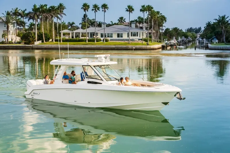 Slide: The Image of Boston Whaler 350 Realm 2026 - 3