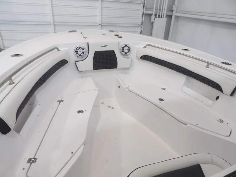 Slide: The Image of Tidewater 232 LXF 2025 - 15