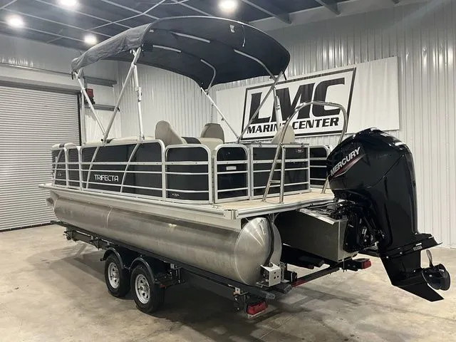 Slide: The Image of Trifecta 22TRFC LE 2022 - 11