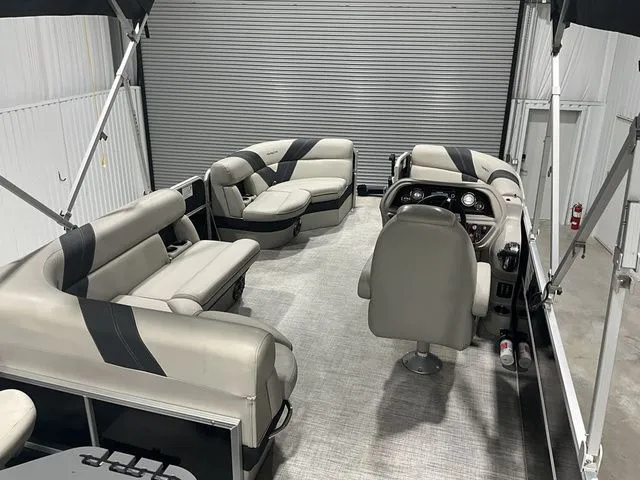 Slide: The Image of Trifecta 22TRFC LE 2022 - 18