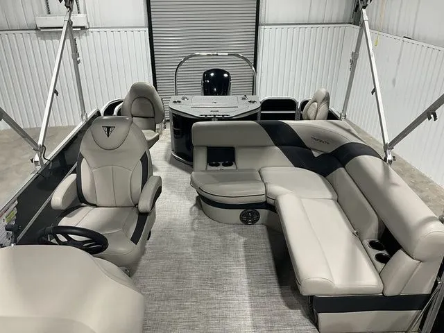 Slide: The Image of Trifecta 22TRFC LE 2022 - 6