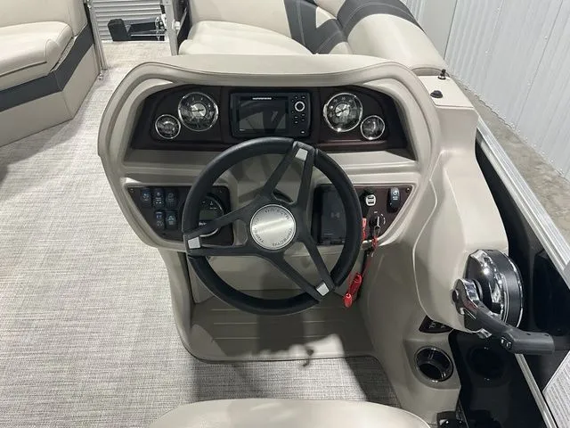 Slide: The Image of Trifecta 22TRFC LE 2022 - 7