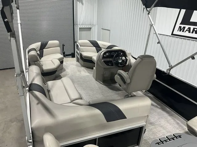 Slide: The Image of Trifecta 22TRFC LE 2022 - 9