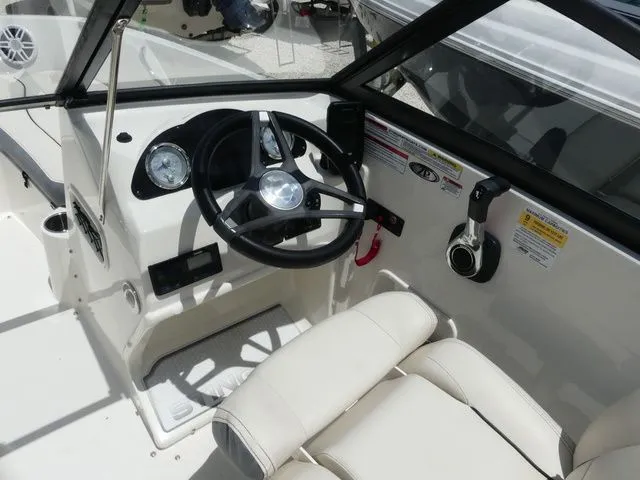 Slide: The Image of Stingray 191DC 2023 - 5