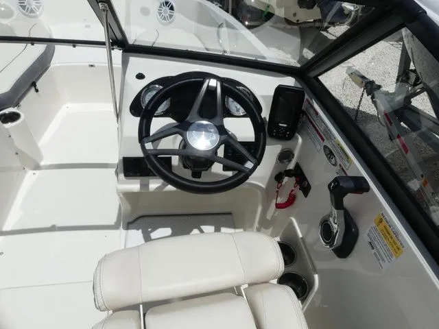 Slide: The Image of Stingray 191DC 2023 - 6