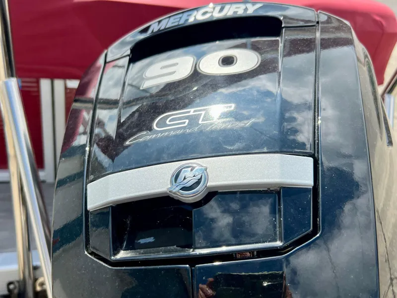 Slide: The Image of Mercury 90 CT Command Thrust engine on 2023 Bennington 20 SVSR boat. - 6