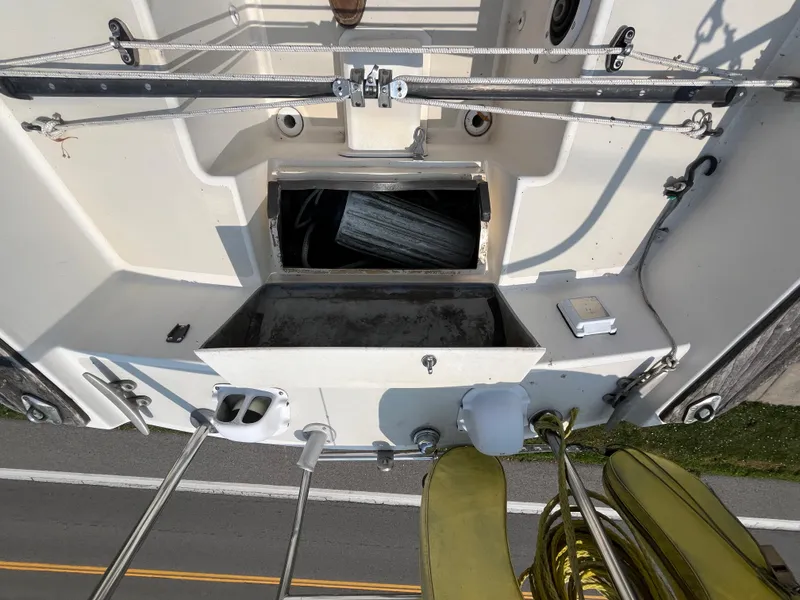 Slide: The Image of Deck view of a 1980 Pearson 30 yacht. - 21