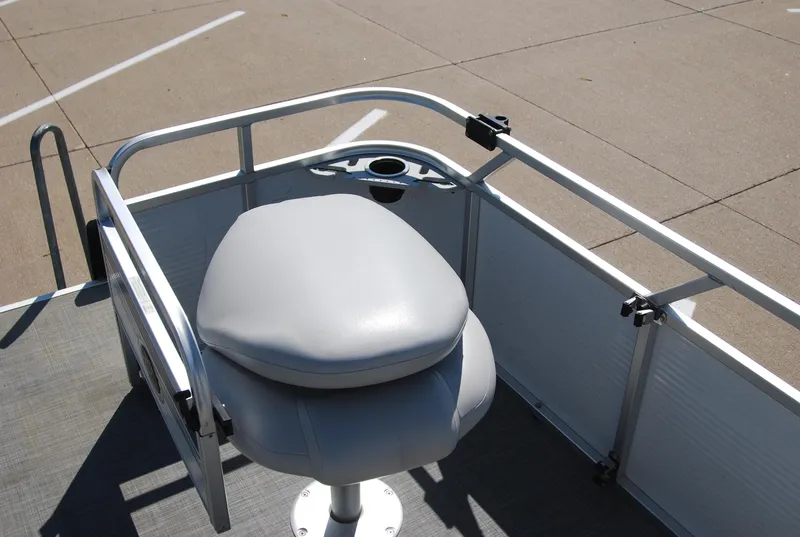 Slide: The Image of 2016 Apex Marine QUEST 7516 boat seat with railing and cup holder. - 11